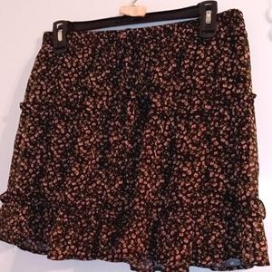 Ruffled floral mini skirt